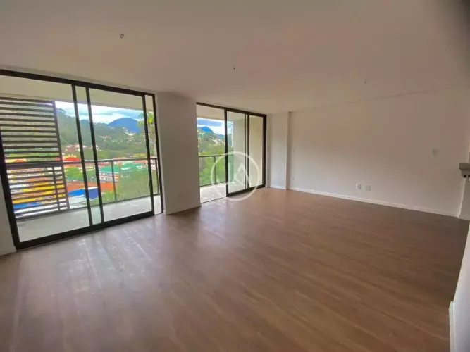 Loft para venda com 1 quartos, 67m² - Itaipava - Petrópolis/RJ