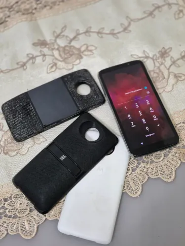 Motorola moto z3 play