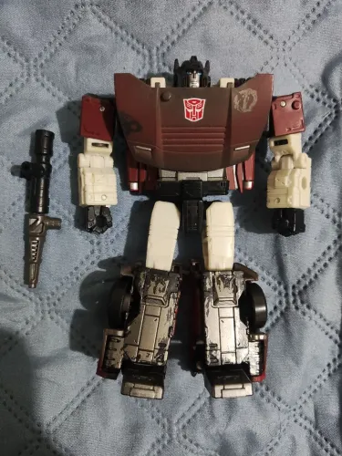 Transformers War for Cybertron Netflix Siege Sideswipe usado