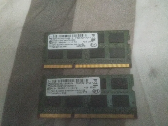 Memórias RAM 2x4GB DDR3 1600MHz