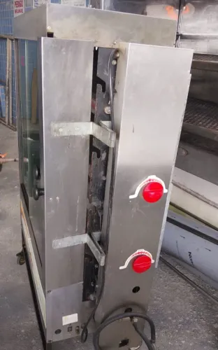 Máquina de assar frango