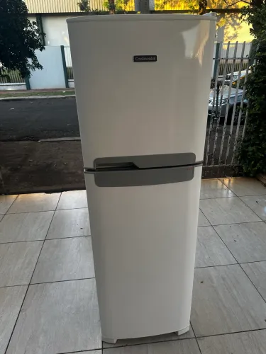 Geladeira duplex frost free de 394 litros (Bem Conservada)