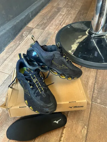 Tênis mizuno pro 13 