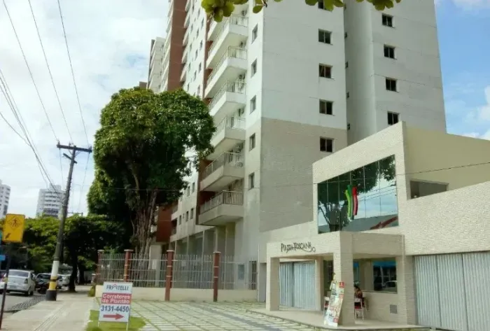 Piazza Toscana, com modulados, 12º andar nascente, 2 vagas