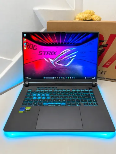 Notebook Gamer ROG Strix G16 - Core i9º14Gen RTX 5060