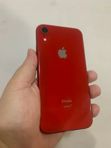 iPhone XR funcionando tudo! 64gb bateria nova 100%