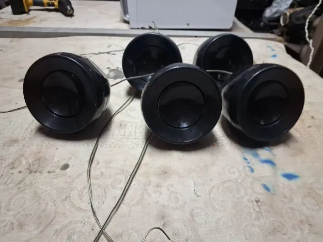 caixa de som 3 ohms 160w 5 unidades funcionando