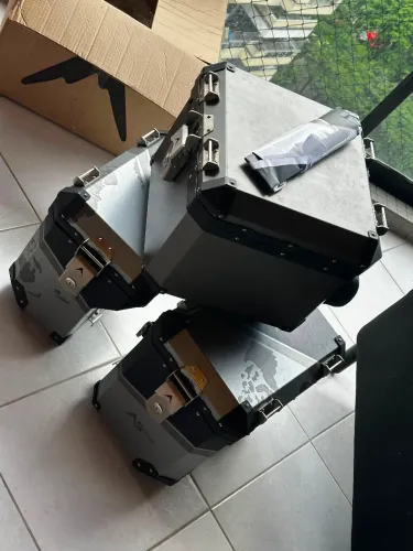 VENDO BAÚ ALLTRACKS BMW GS1200