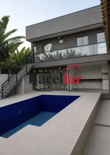 Casa em Condomínio : / Residencial / Recreio dos Bandeirantes