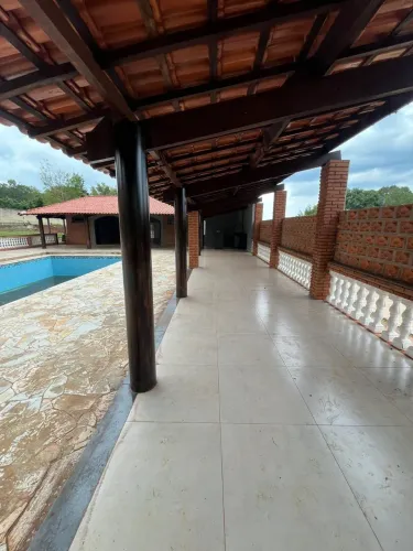 Chácara à venda no Cond. Recanto dos Ipês.