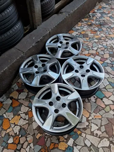Jogo de rodas de liga leve aro 14/4 furos originais Honda Fit City Civic e outros