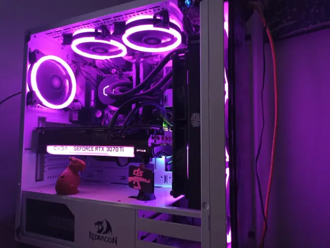 PC Gamer 4K 144Hz Completo - RTX 3070 Ti / Ryzen 5600G / 16GB 3600MHz / Monitor 28" 4K IPS