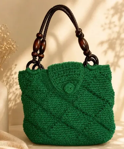 Vendo bolsas de crochê.