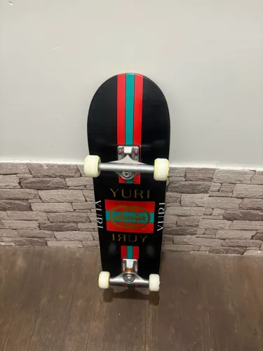 -SKATE ALMOST YURI IMPORTADO MADE IN USA NOVO ACOMPANHA BOLSA BLACKSHEEP
