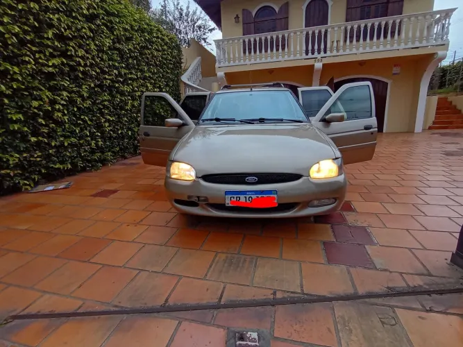 Ford Escort S.W GL 1.8i 16V 2000