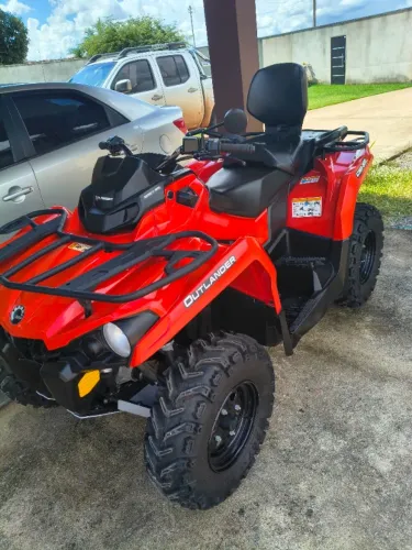 Quadriciclo Can Am Outlander 570 max 2022