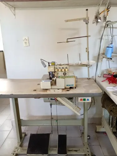 Máquina de costura