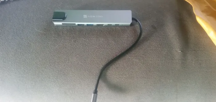 Vendo esse hub 8 em 1 funcionando perfeitamente numca usado entrgo 
