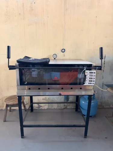 Forno de pizza e salgado - Troco por freezer ou expositor