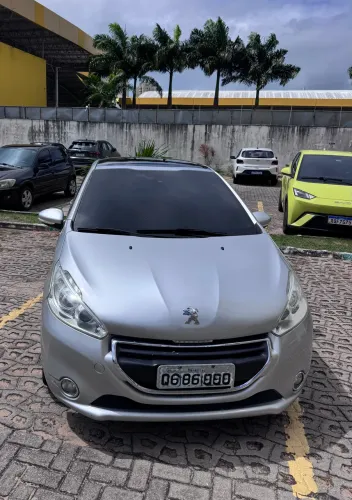 Peugeot 208 Griffe 1.6 Flex 16V 5P Mec. 2015