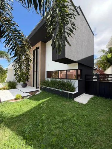 LINDA CASA TERREA E NOVA C PISCINA