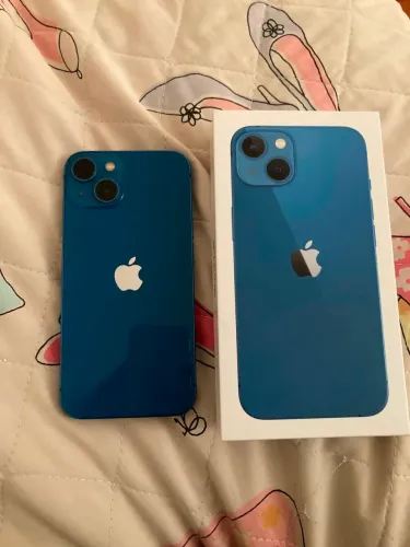 iPhone 13 azul