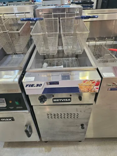 fritadeira zona fria elétrica Fie30 12.000W trifásica - nova