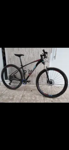 VENDO BIKE OGGI 7.2 / 2022, TAMANHO 17