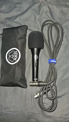 Microfone AKG P3S Dinâmico