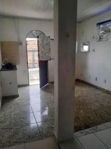 Aluga-se um quarto