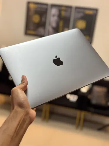 MACBOOK AIR M1 -APPLE