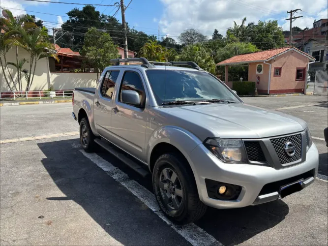 Nissan Frontier SV At.cd 4X4 2.5 TB Diesel Mec. 2014