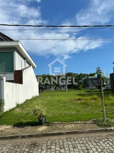 Excelente terreno de 180m² dentro de condomínio fechado em Vargem Pequena/RJ