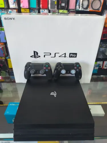 PS4 PRO 1TB Usado 2 controles