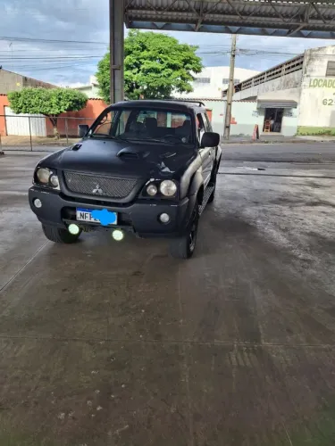 Mitsubishi L200 RI/ Rii/ Riii CD 2.5 TB Int. Diesel 2004
