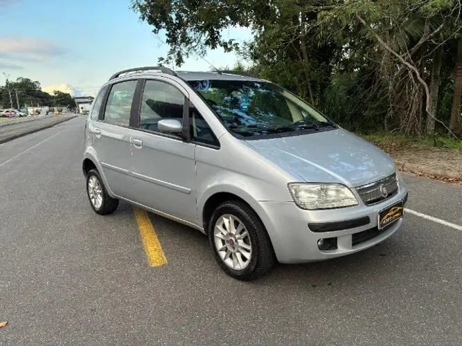 Fiat Idea ELX 1.4 MPI Fire Flex 8V 5P 2010