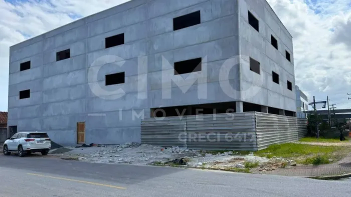 Galpão 1.800m² para Academia | Próximo à BR-101  Bairro Cordeiros/Itajaí