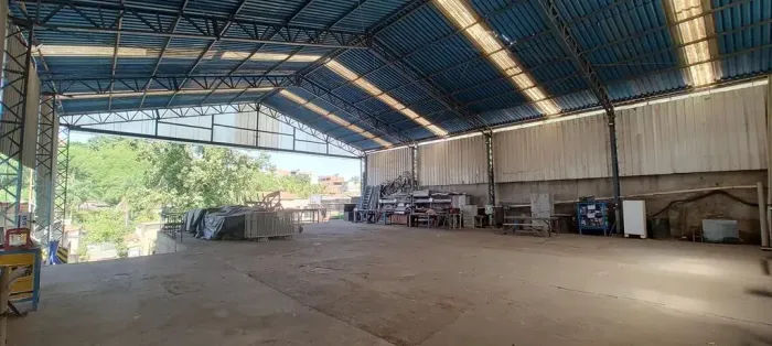 VENDO GALPÃO NO RETIRO (2.000M²)