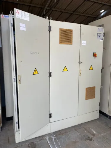 PAINEL ELETRICO C:1,80m A:1,98m P:50cm
