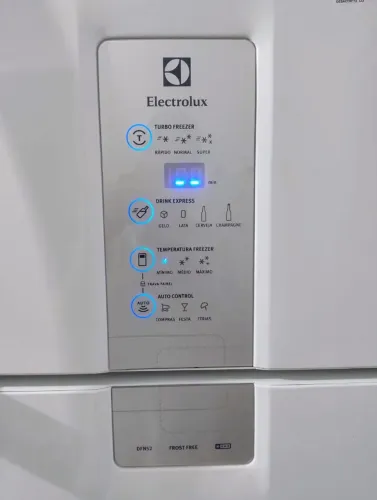 Refrigerador Eletrolux DFN52