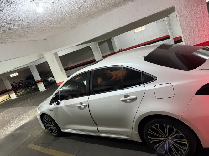 Toyota Corolla Altis Prem. Hybrid 1.8 Flex AUT 2023
