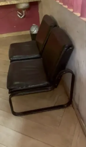 Sofá de espera para botar preço 