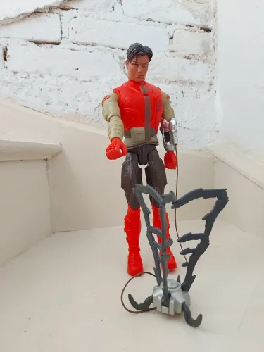 Boneco Max Steel