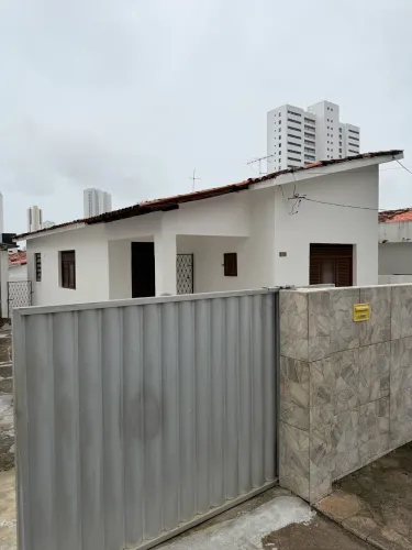 Pedro Gondim ALUGO casa rua principal 3 qts 