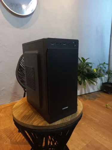 PC GAMER I5 8GB RAM PLACA DE VIDEO RX560 Roda GTA V