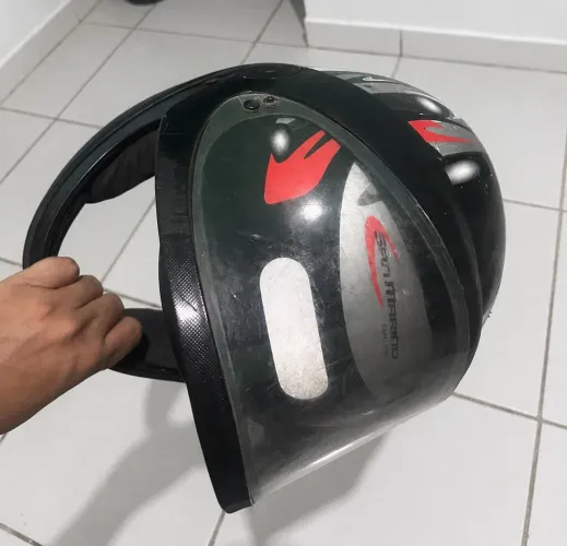 Capacete