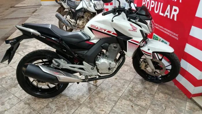 Vendo cb Twister 250