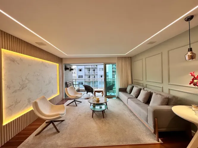 Apartamento à venda com 4 quartos, 2 suítes, na Rua Marechal Deodoro, Centro Juiz de Fora