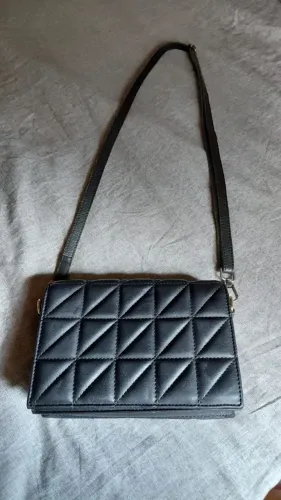 Bolsa preta sem marca