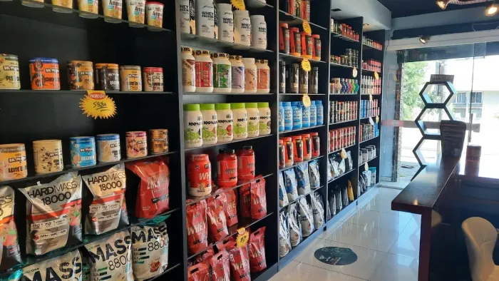 Vendo ou troco loja suplementos , roupas e acessórios para academia 